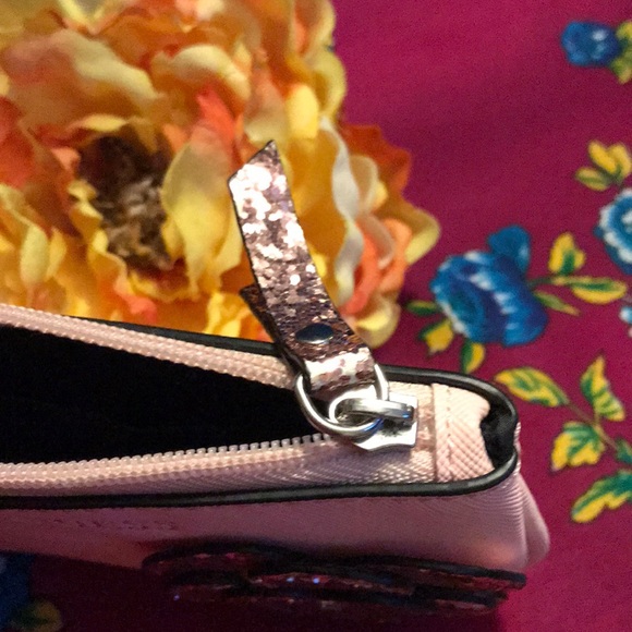 🛍👜Guess Floral Coin/Card Pouch - Picture 3 of 4